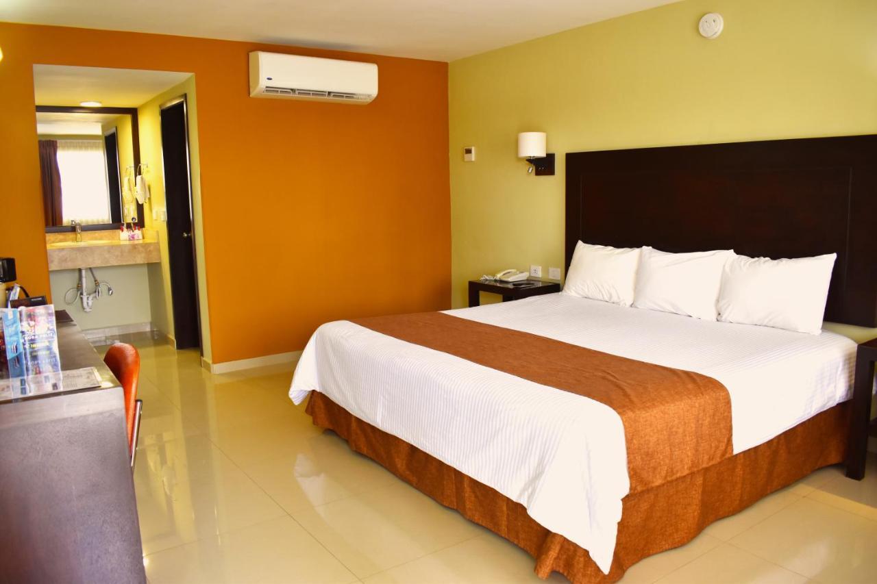 El Camino Hotel & Suites Heroica Caborca Ngoại thất bức ảnh