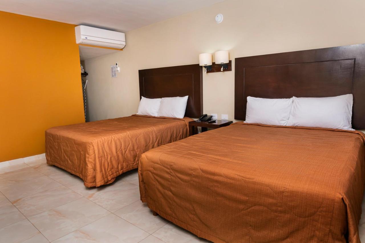 El Camino Hotel & Suites Heroica Caborca Ngoại thất bức ảnh