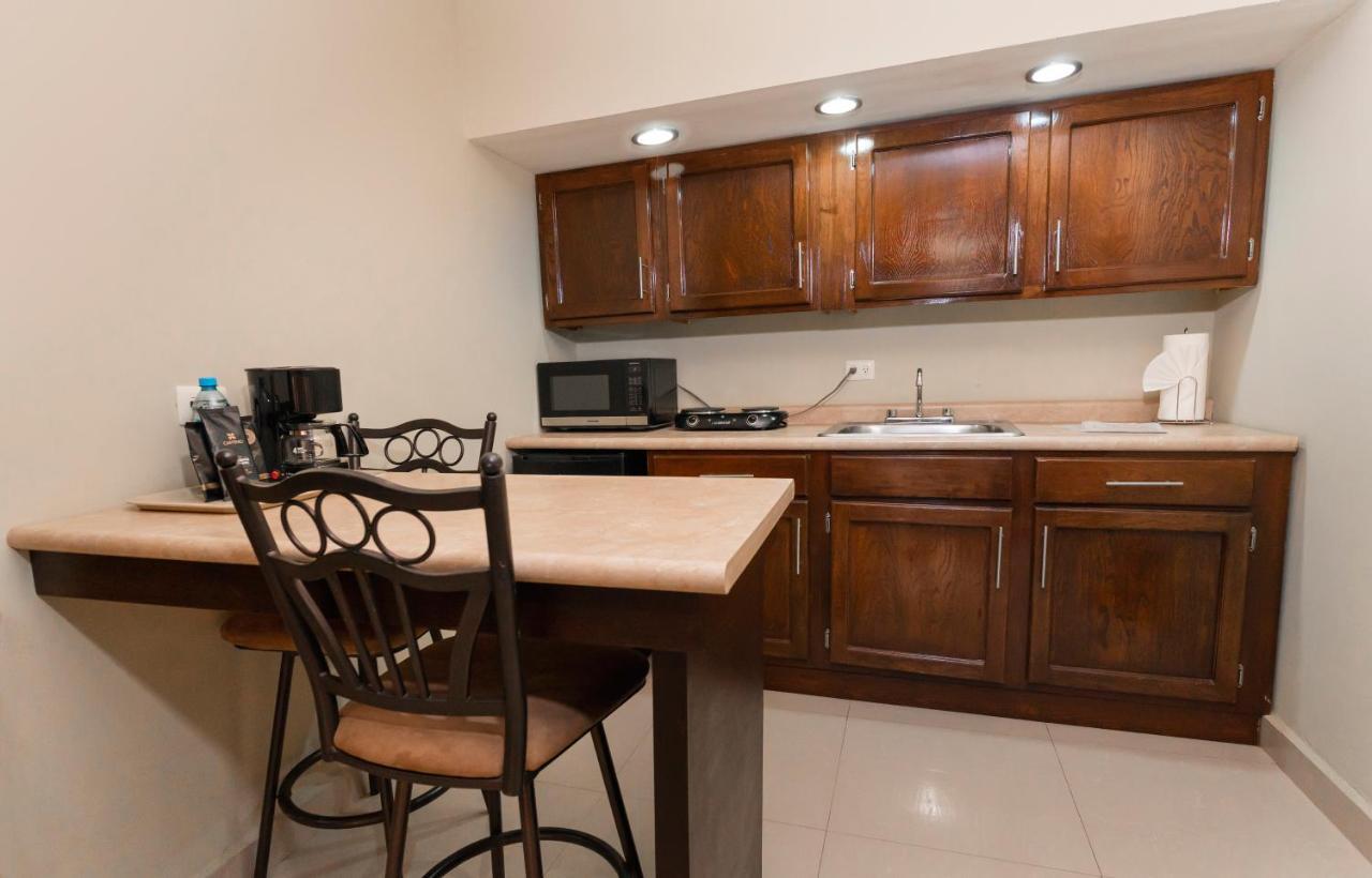 El Camino Hotel & Suites Heroica Caborca Ngoại thất bức ảnh